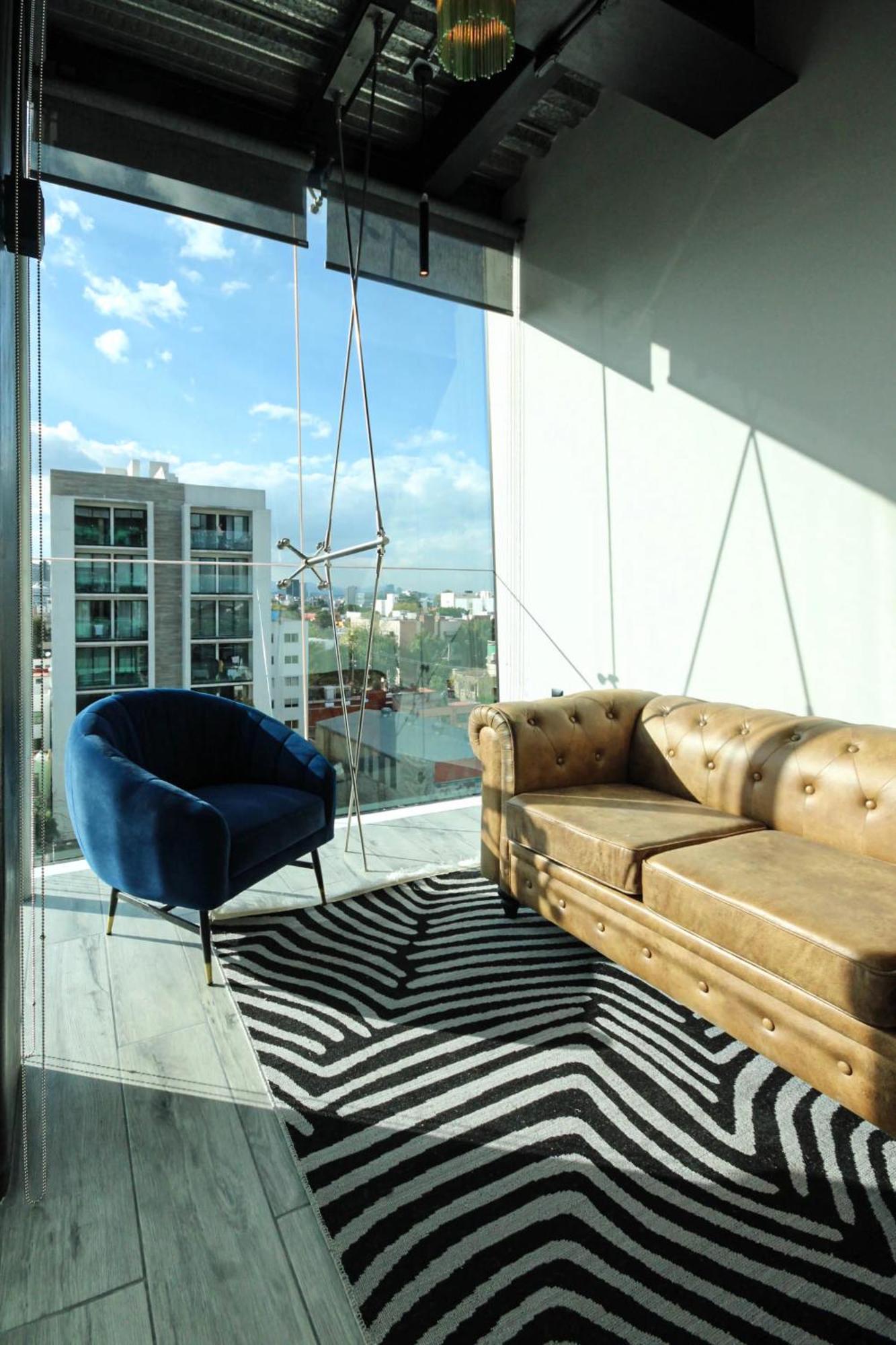 Minimalist Style Loft With View Сasa de vacaciones